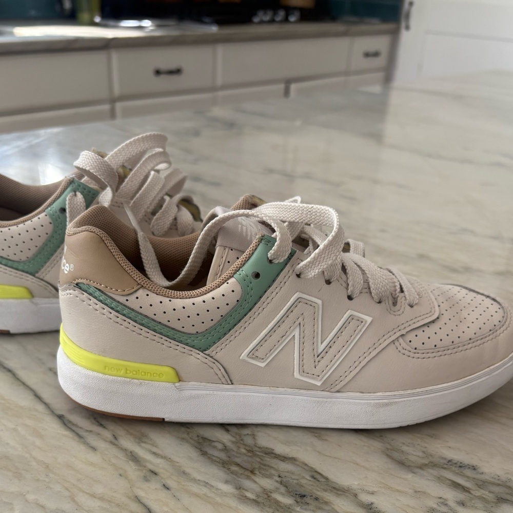 New Balance The Court Line 4.5